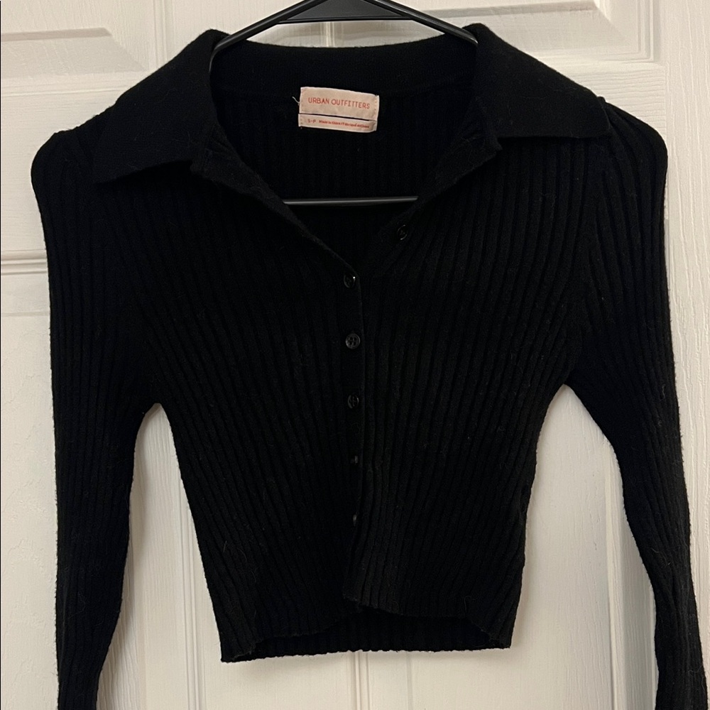 UO Skylar Ribbed Button-Front Cropped Sweater - Picture 4 of 5